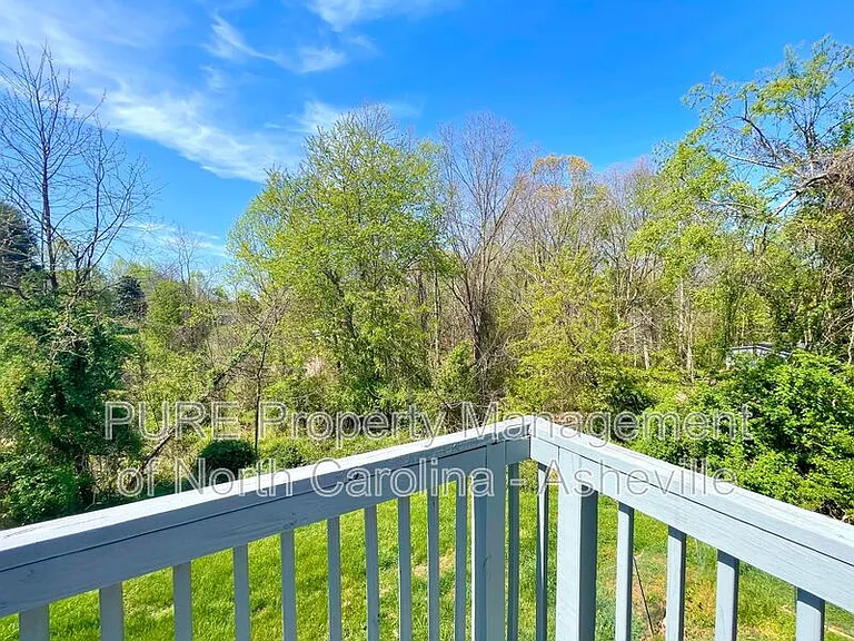 143 Carrion Ln — Photo 13