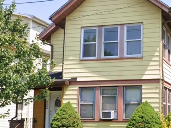 130 Overlook Ave, Belleville, NJ 07109