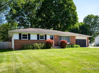 1716 Millbank St SE, Grand Rapids, MI 49508