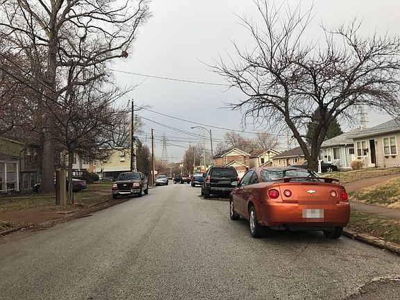 4th image of 3416 Manhattan Ave
