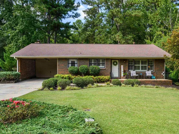 207 Pamela Dr, Calera, AL 35040