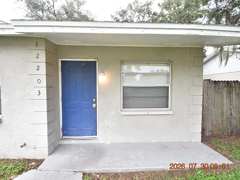 12203 N 9th St — Photo 32