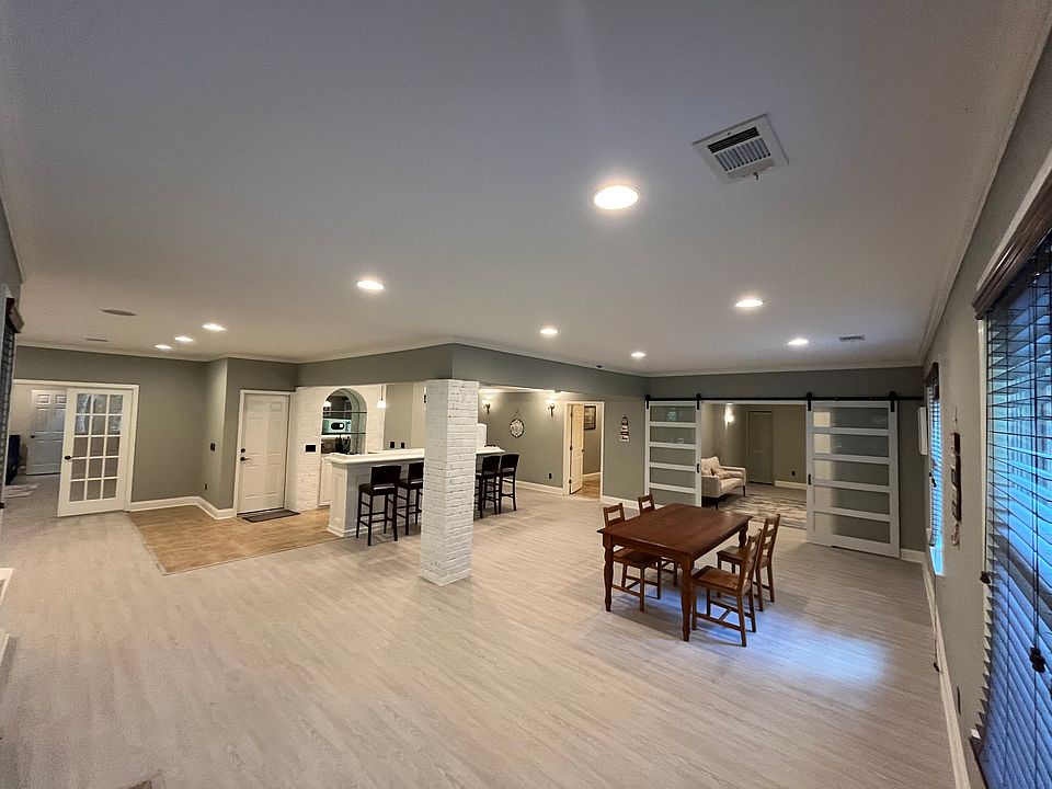 1st image of 4254 Springmill Dr