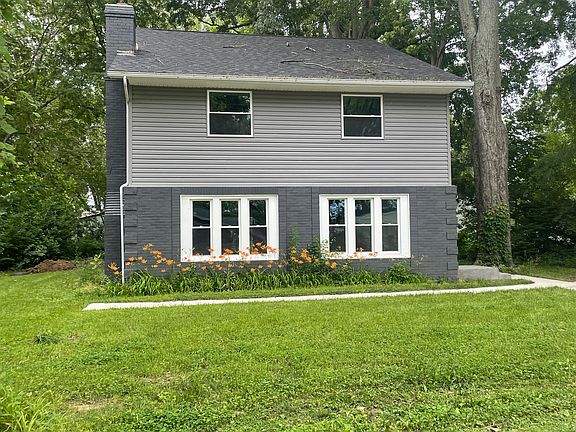 5th image of 3134 Chestnut Ln NE