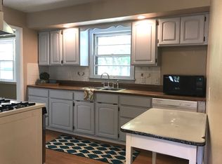 611 SE Green St, Lees Summit, MO 64063