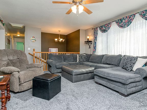 4th image of 4030 W Severn Cir