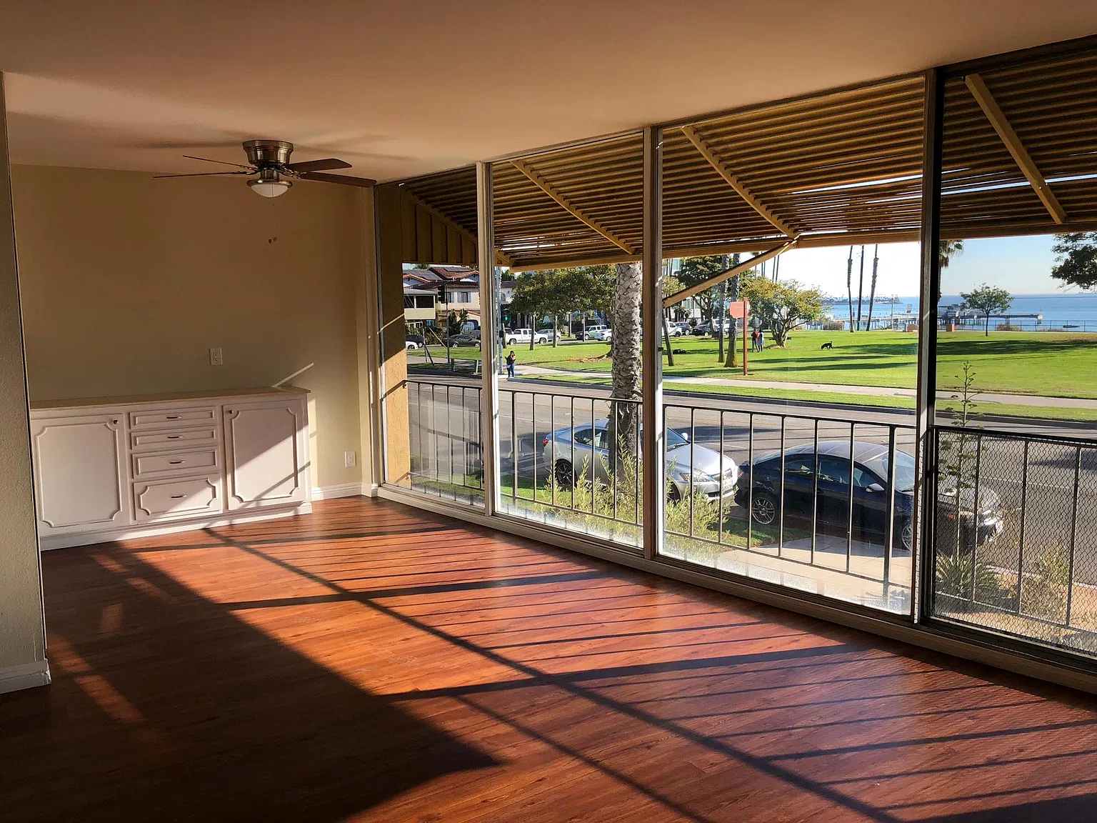 3515 E Ocean Blvd — Photo 2