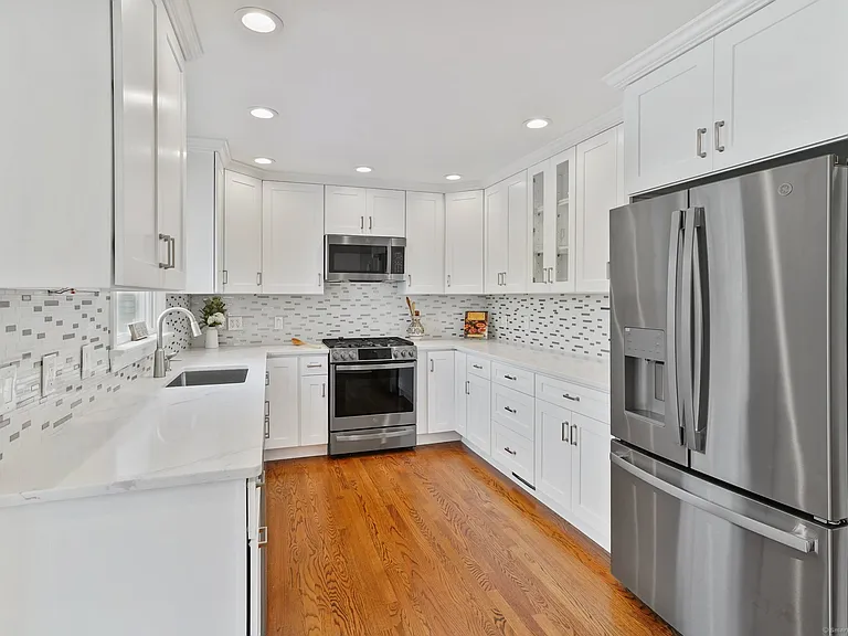 50 Harrison Ave #1 — Photo 6