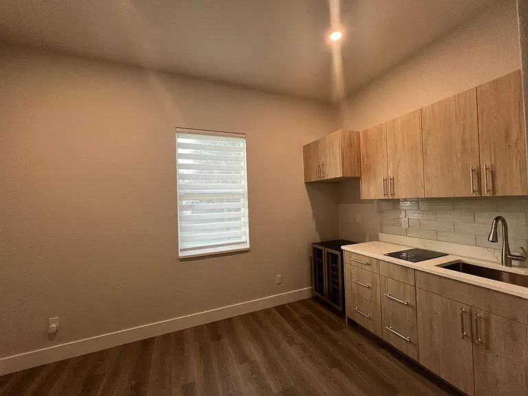 5150 Jessamine Ave — Photo 24