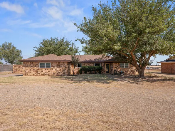 1511 Cactus Dr, Levelland, TX 79336