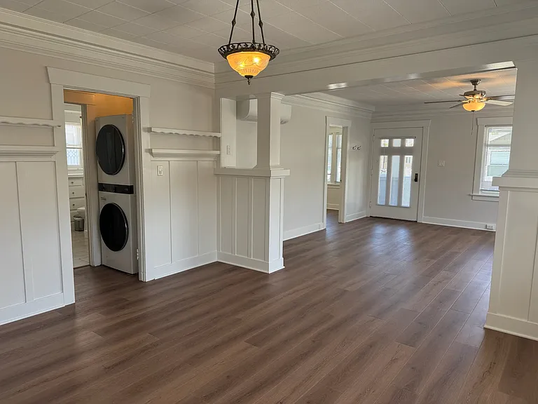 315 Newport Ave — Photo 6