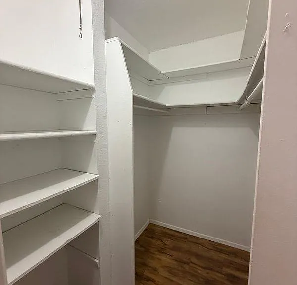2811 Crownspoint Dr — Photo 15