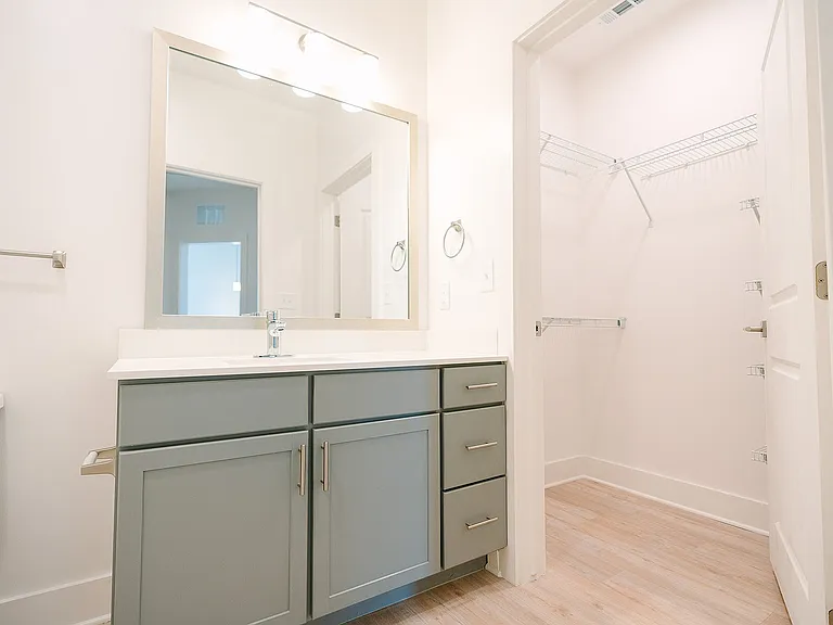 Welcome to the Residences at Sawmill - Luxury Apartment Homes Now Leasing in Summerville