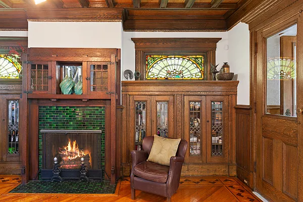 Sold by Compass | media 3