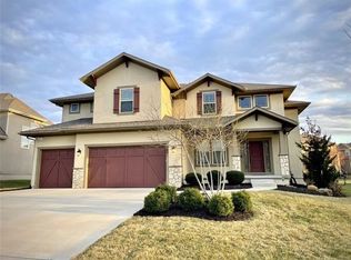 9601 W 164th St, Overland Park, KS 66085