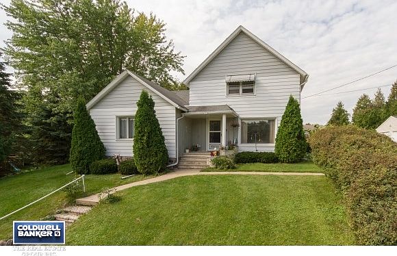 1st image of 555 Maywood Ave