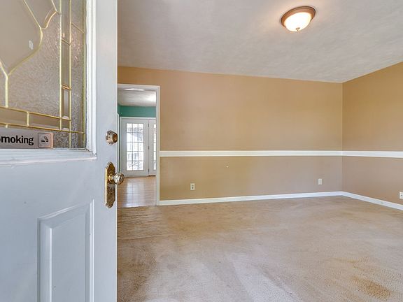 4th image of 117 Vivian Ln