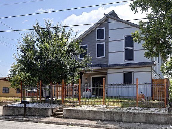 2nd image of 2224 Hicks Ave