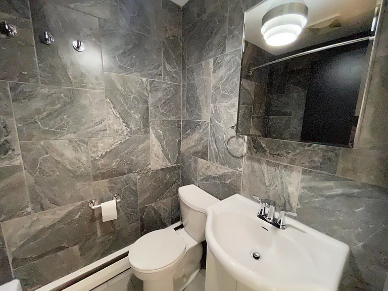 340 Cooper St #24 — Photo 12