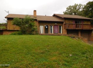 649 Raleigh Chapel Rd, Raleigh, IL 62977