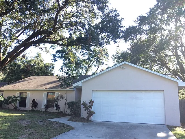 4 bed, 2.0 bath, 1304 sqft, $2,380 — Photo 1