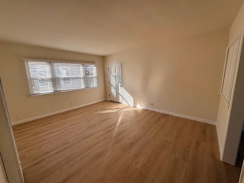 1 bed, 650 sqft, $3,075 — Photo 4