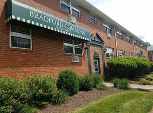 1552 Willard Ave APT E4, Newington, CT 06111