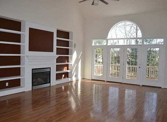 Spacious Great Room