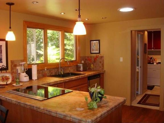 4th image of 2489 Willowdale Dr