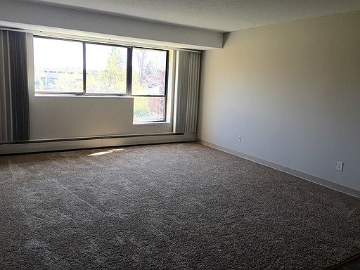 2nd image of 1570 Eustis St #1570307