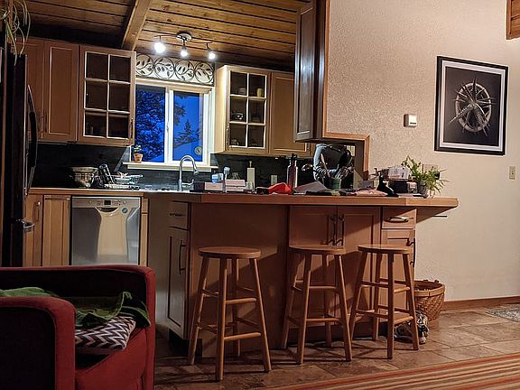 Living room & Kitchen