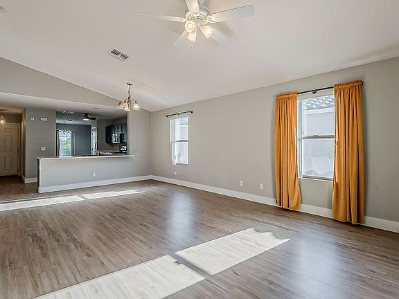 5th image of 13930 W Country Gables Dr