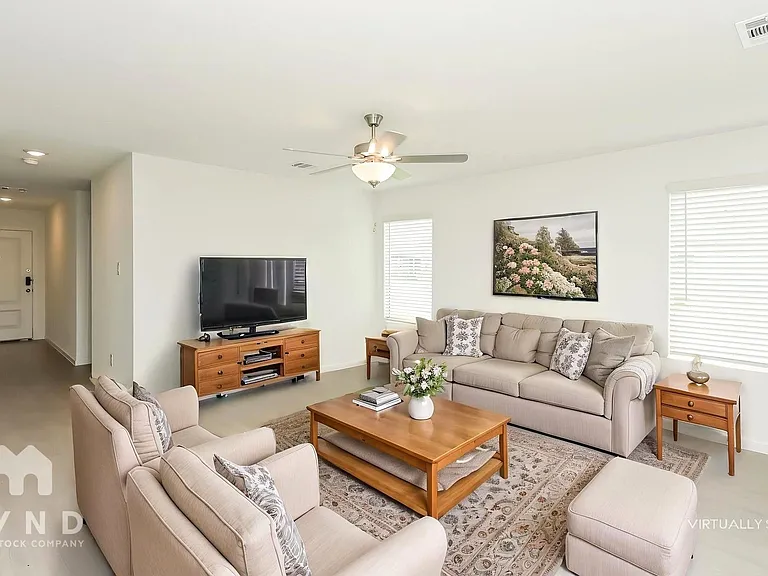 2701 Mistwood Dr — Photo 3