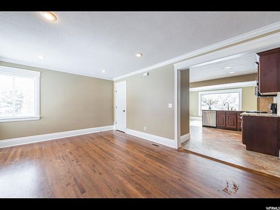 5th image of 2220 E Westminster Ave