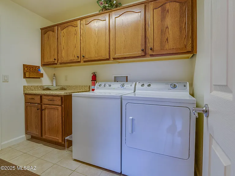 61736 E Oakwood Dr — Photo 16