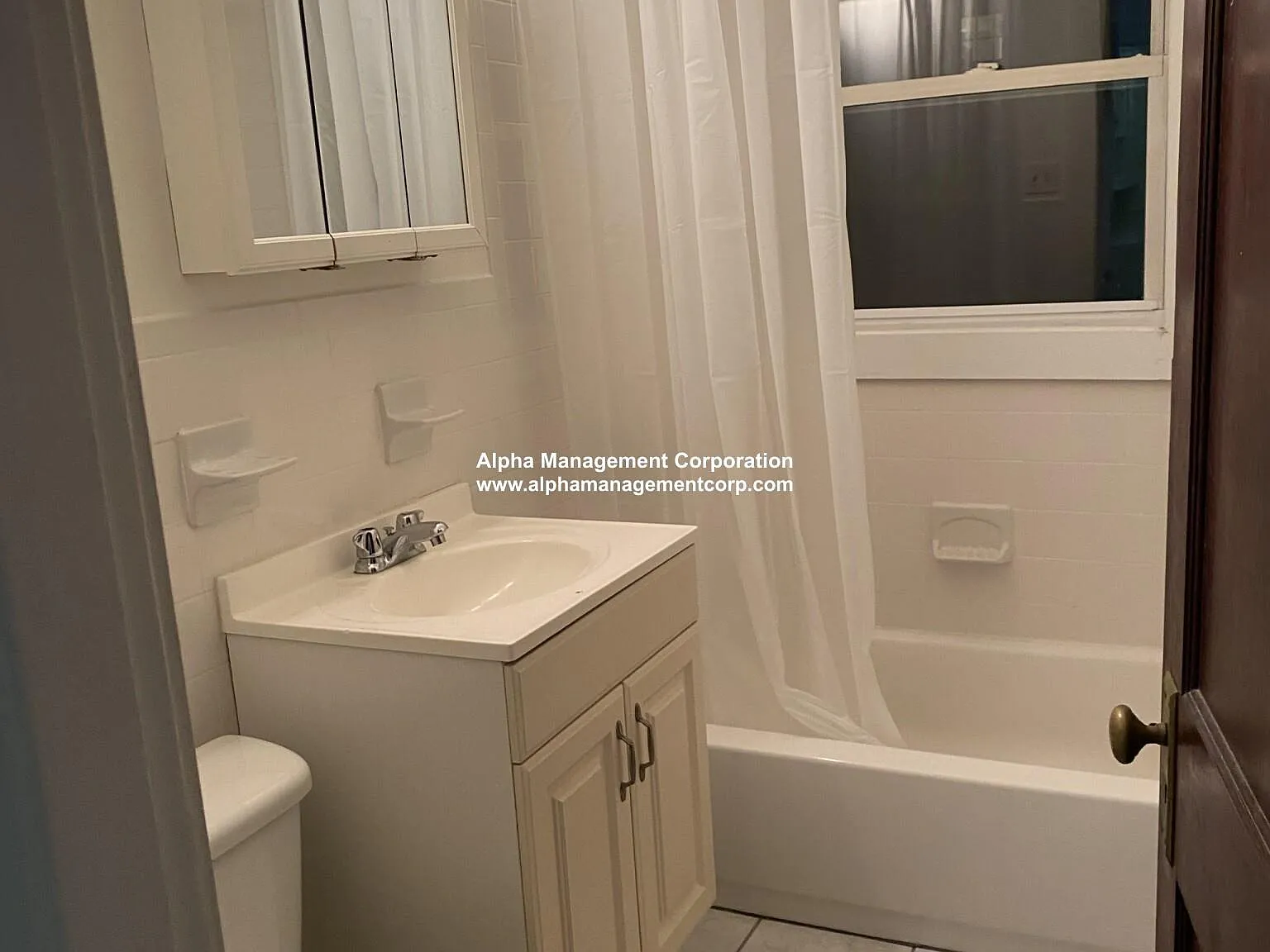 2 bed, $3,200 — Photo 3