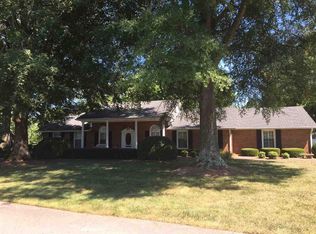615 Windmill Cir, Bowling Green, KY 42104