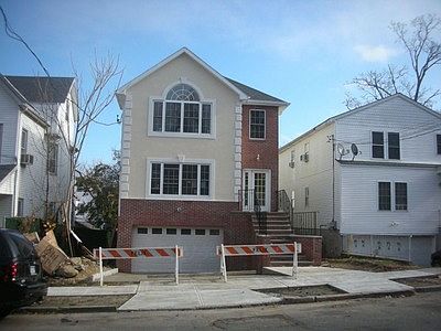 1st image of 8 S 6th Ave