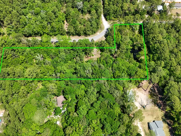 420 Shadow Ln, Freeport, FL 32439