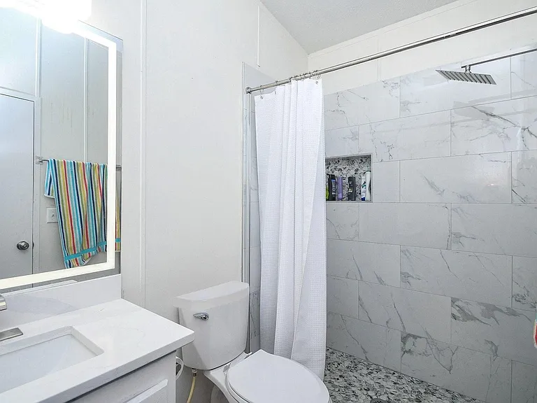 31606 Bryan St — Photo 5