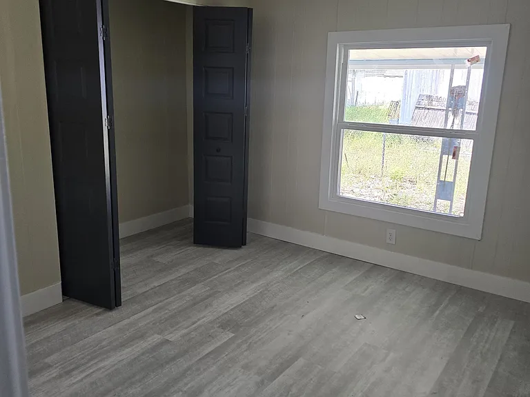 6530 Sutherland Ave — Photo 7