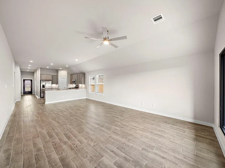 3327 Tilley Dr — Photo 10