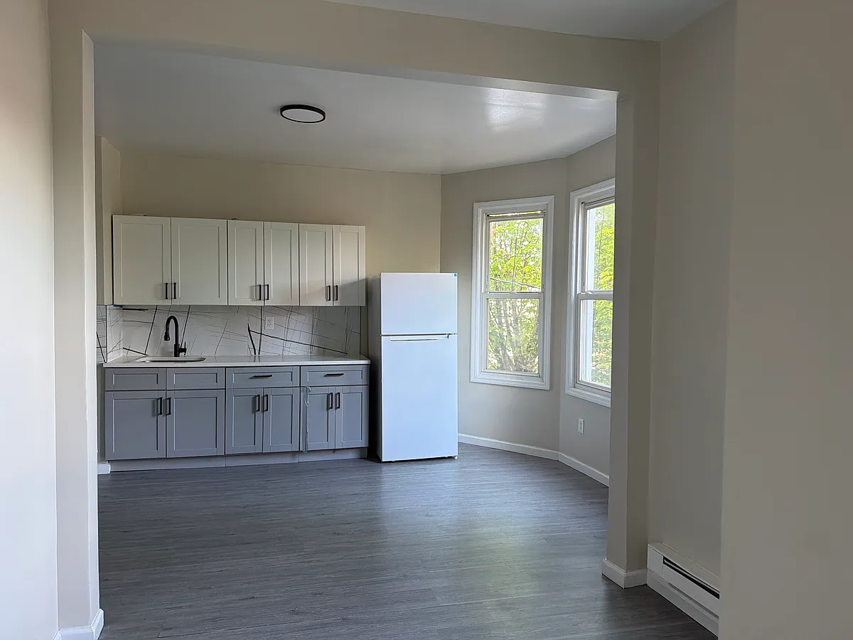Building Photo - 219 Chadwick Ave #2R