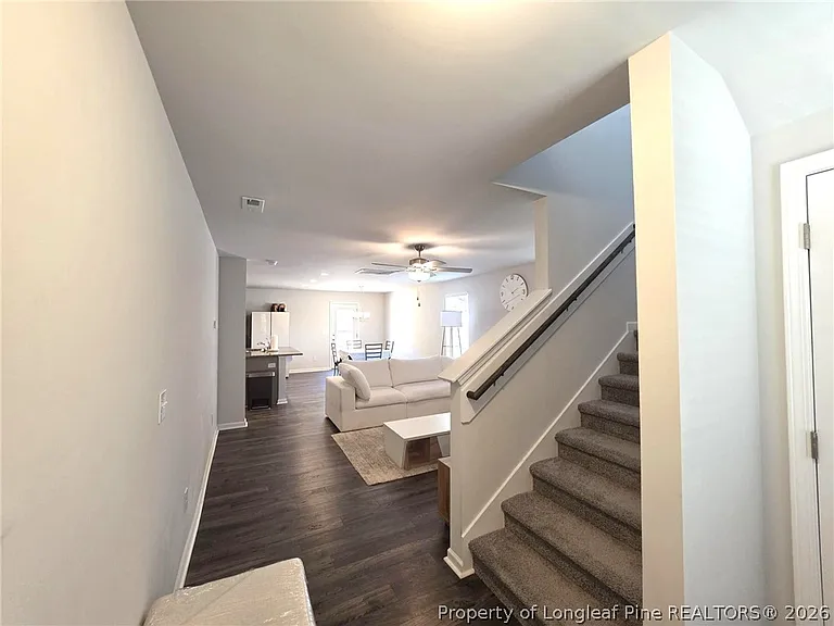 233 Chinook Ln — Photo 6