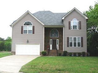 24 Ringo Dr, Newport News, VA 23606