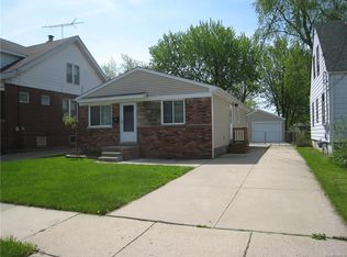 18184 Glendale St, Roseville, MI 48066