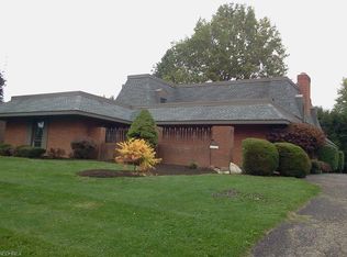 227 Parkhill Dr NE, Sugarcreek, OH 44681