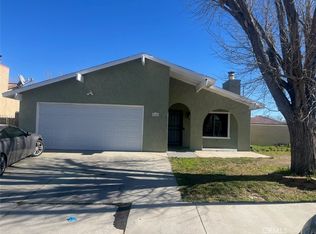 44706 Sarah Ln, Lancaster, CA