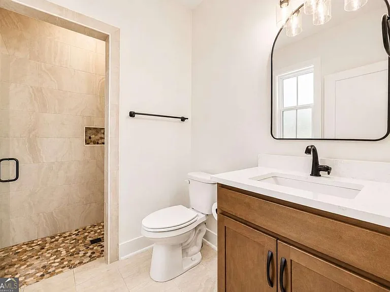 100 Carrington Way — Photo 27