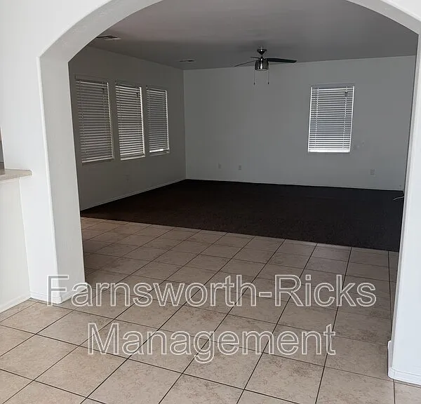 1575 S Jacana Ln — Photo 12